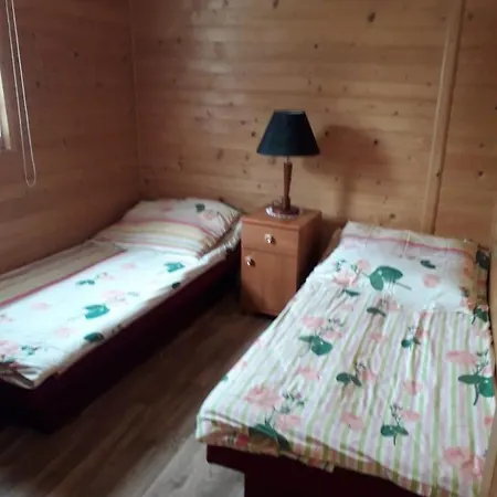 Сasa de vacaciones Domki Letniskowe I Pokoje Międzywodzie